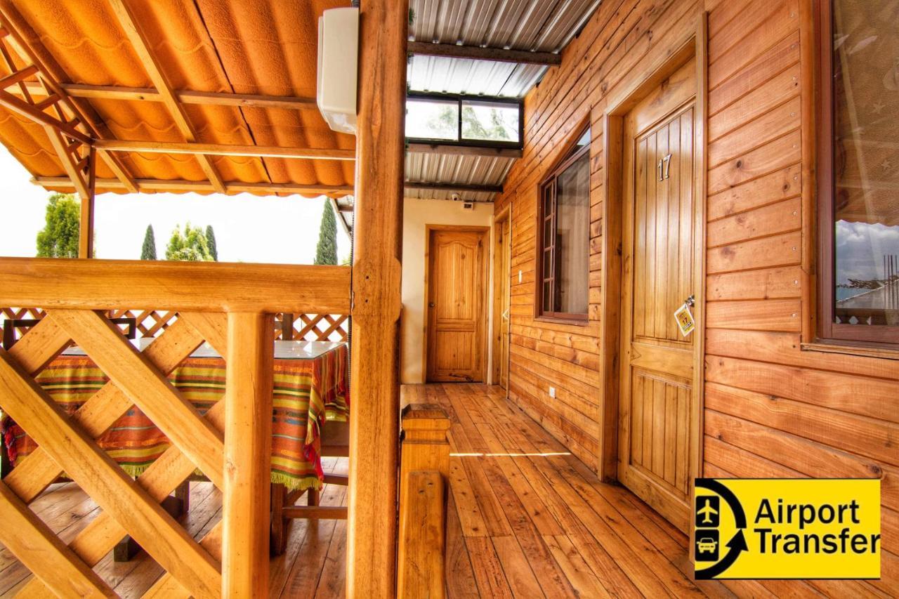 Hostal Alpachaca - New Quito Airport 塔巴贝拉 外观 照片